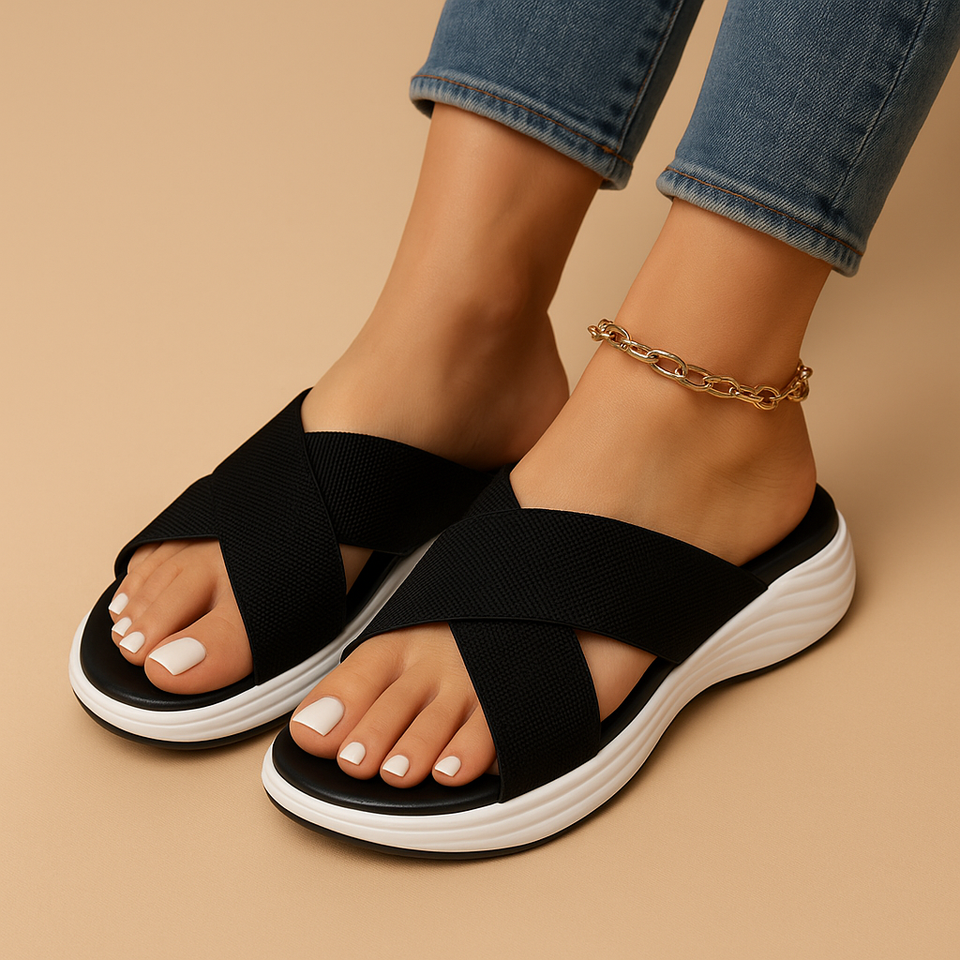 Breathable flat sandals for women.