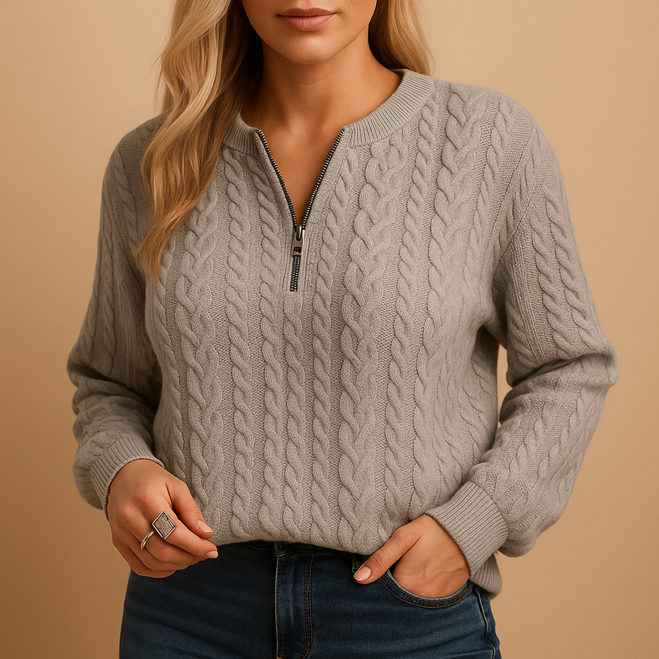Casual knitted women's sweater with round neck and texture.