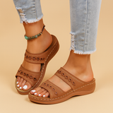Comfortable walking sandals with support for women.