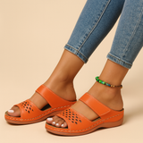 Comfortable walking sandals with support for women.