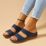 Comfortable walking sandals with support for women.
