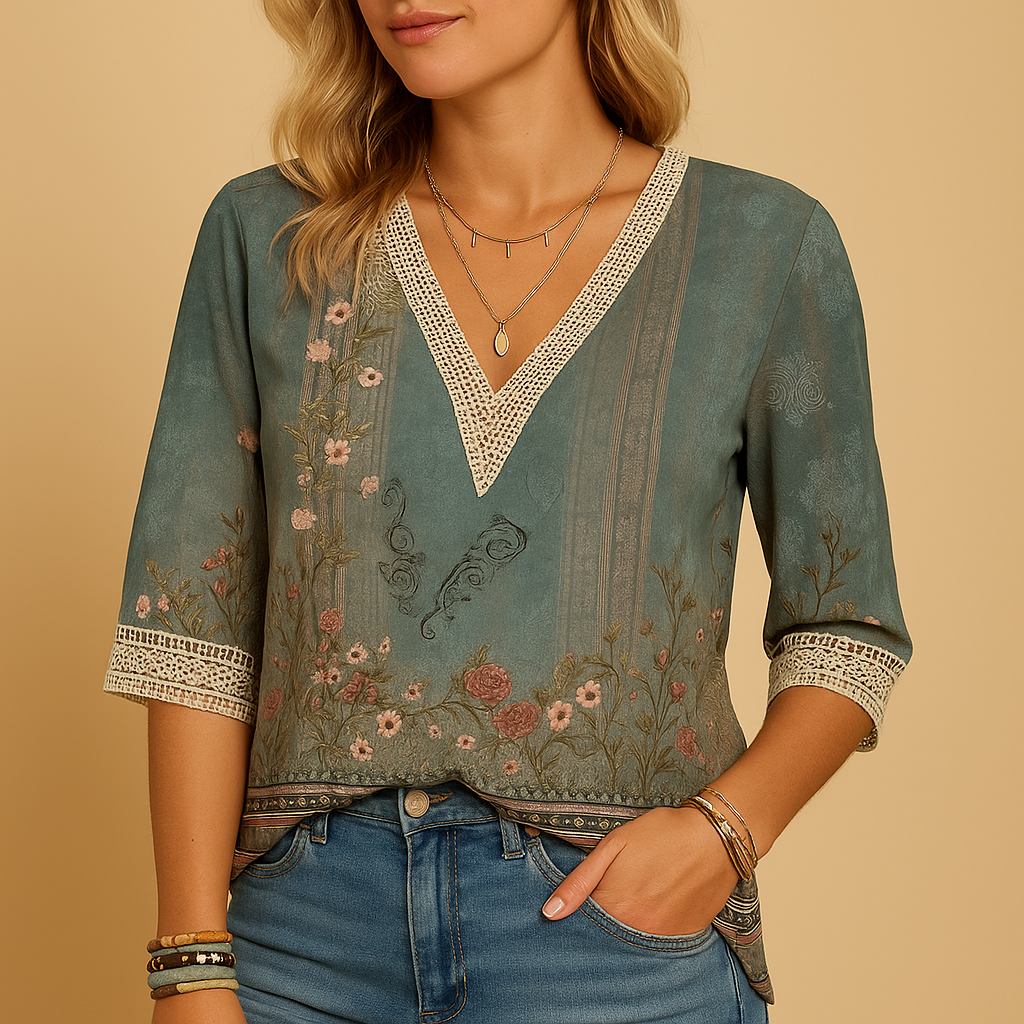 Elegant women's blouse with a flattering fit