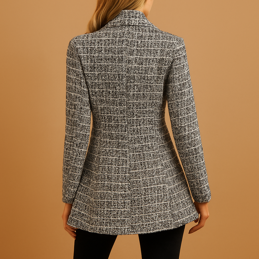 Checkered blazer with tailored fit for women.