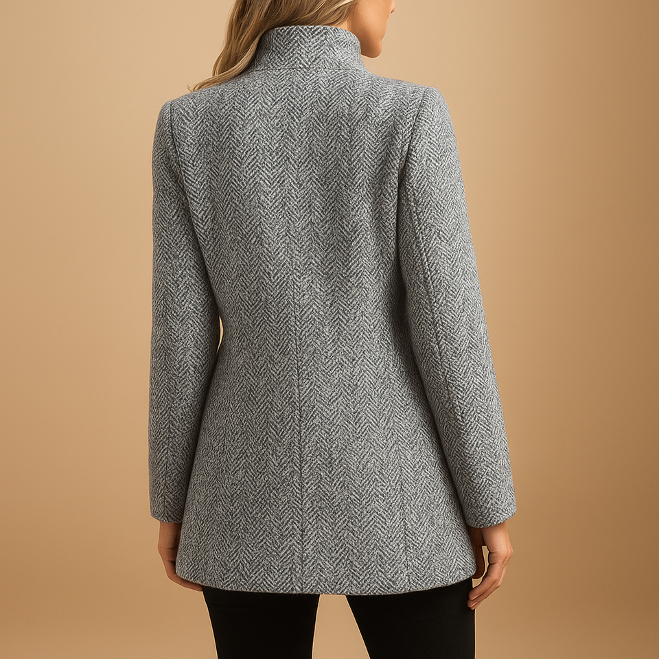 Tailored blazer with an elegant fit for women.