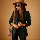 Fitted blazer with an elegant cut for women.