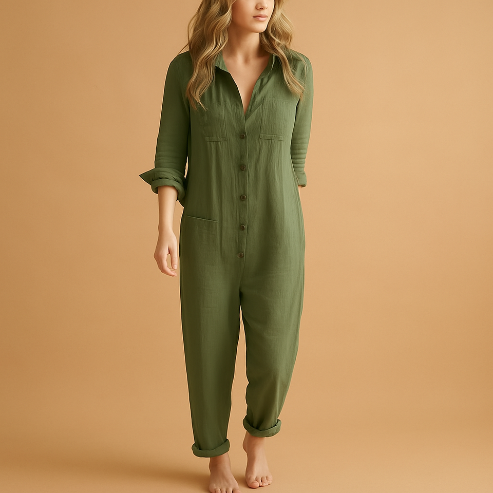 Fitted jumpsuit with polo collar for women.