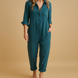Fitted jumpsuit with polo collar for women.