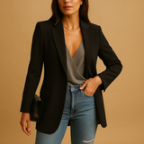 Long blazer with a slim fit for women.