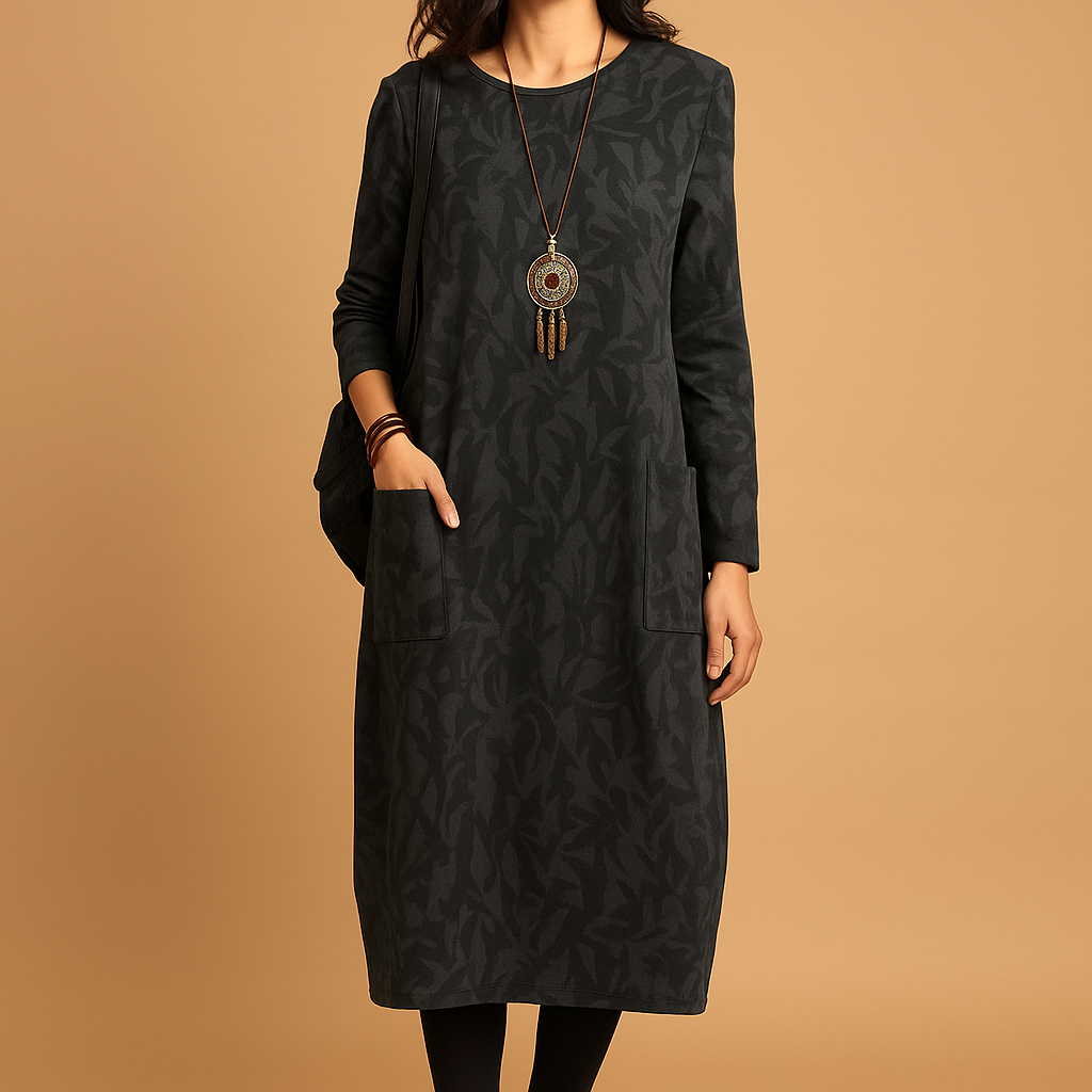 Long dress with a comfortable fit and timeless style for women.