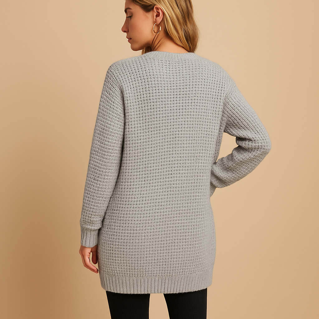 Long V-neck cardigan with pockets for women.