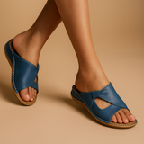 Leather sandals with breathable design for women.