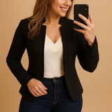 Lightweight blazer with lapel collar for women.