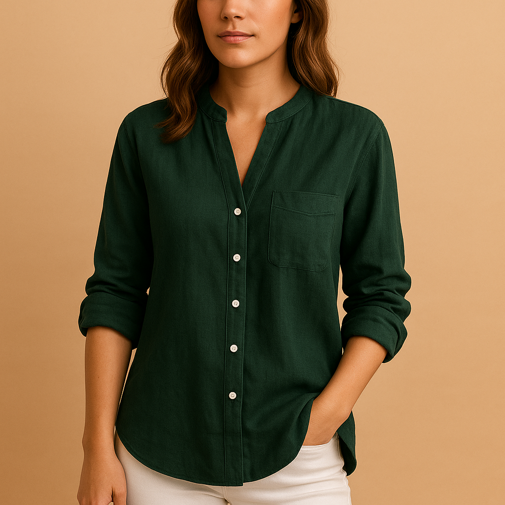 Lightweight shirt with classic collar for women