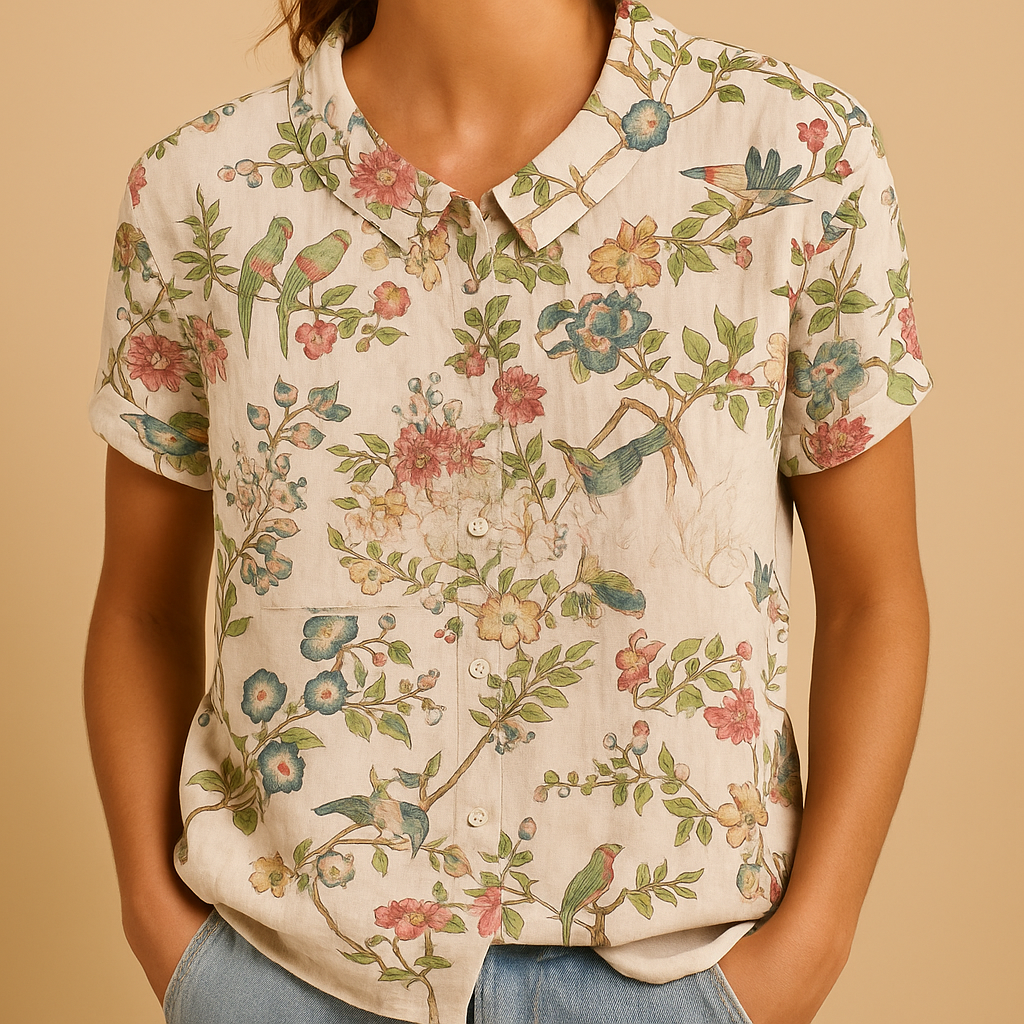 Lightweight blouse with floral print and loose fit for women