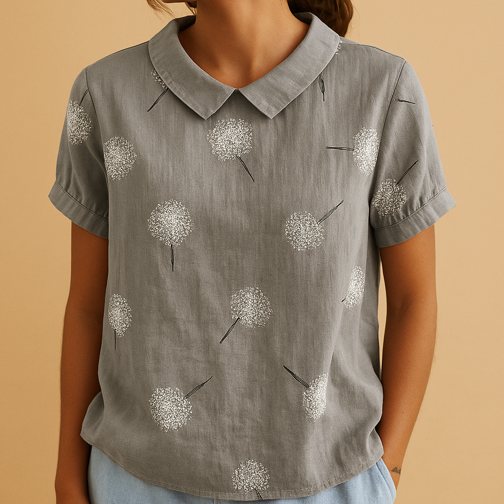 Lightweight blouse with floral print and loose fit for women