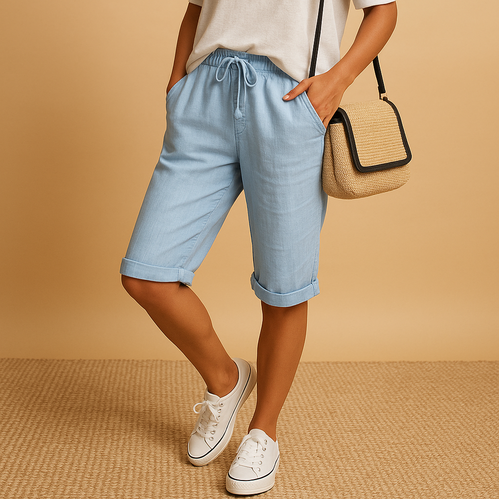Lightweight capri pants with elastic waistband for women