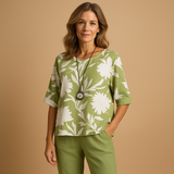 Lightweight two-piece set for women.