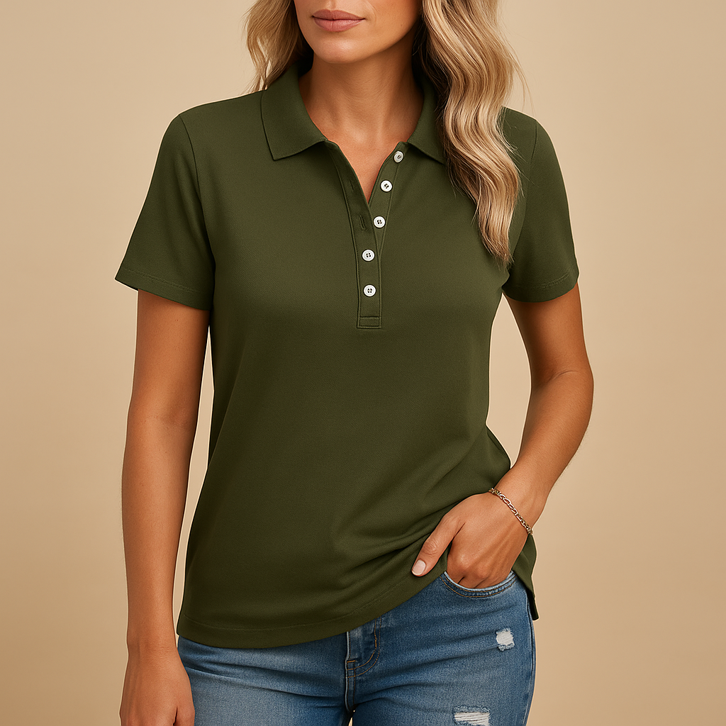 Stylish women's polo shirt with an elegant fit
