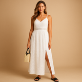Summer dress with waist accent for women.